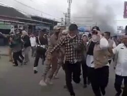 Mencekam! Relokasi Pasar Rengasdengklok Chaos, Aparat Dilempari, Bupati Lari Selamatkan Diri