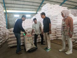 Pupuk Kujang Siapkan Stok Pupuk Bersubsidi di Wilayah Karawang Sebanyak 5.478,6 Ton