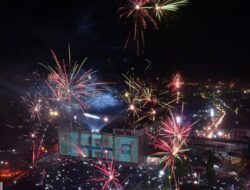 Semarak Malam Pergantian Tahun 2023-2024 di Mal Karawang Central Plaza
