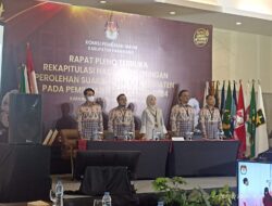 KPU Karawang  Gelar Rapat Pleno Terbuka Rekapitulasi Hasil Perhitungan Berjalan Kondusif 