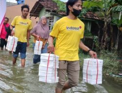 Peduli Sesama Indosat Ooredoo Hutchison , Berikan Bantuan Bagi Masyarakat Terdampak Banjir Bandang di Demak