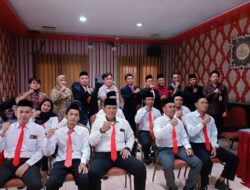 Panwascam Teluk Jambe Barat Resmi Melantik 10 PKD di Pilkada Tahun 2024