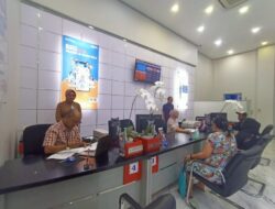 Mudahkan Transaksi Berbasis Digital, BRI KC Bekasi Harapan Indah Ajak Nasabah Gunakan Banking BRImo