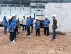 Dinas PUPR Tinjau Rehabilitasi stadion Singaperbangsa Targetkan Selesai Desember