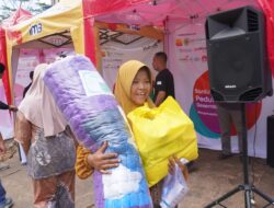 Indosat Ooredoo Hutchison Salurkan Bantuan Kemanusiaan untuk Korban Bencana di Sukabumi dan Cianjur