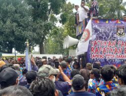 Laskar NKRI – BARAK Indonesia Kawal Pemdes Kalihurip Demo PT. Daido Indonesia Maufacturing 30 Tahun Tak Ada CSR