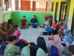 PSM Desa Karangmukti Dan Pendamping PKH Bersinergi Sosialisasikan Bansos PKH Dan BPNT Agar Digunakan Tepat Sasaran