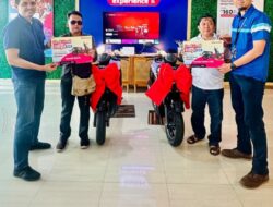 Ikuti Program Telkomsel POIN Dua, Pelanggan Setia Telkomsel di Bekasi Berhasil Bawa Pulang Motor Honda Genio CBS 