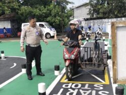 Satlantas Polres Karawang Perioritaskan Pembuatan SIM Bagi Penyandang Disabilitas dengan Pelayanan  Inklusif