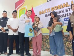 Bakti Sosial Lapas Kelas IIA Karawang Bagikan 150  Paket Sembako di Kelurahan Plambonssri 
