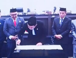 Rapat Paripurna DPRD Karawang Perdakan Penyelenggaraan Sistem Penyediaan Air Minum ( SPAM ) dan APBD TA 2026