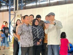 Galuh Mas Group Salurkan Makanan Siap Santap ke Pengungsi Korban Banjir di Karawang