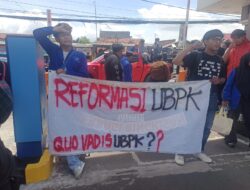 Pelantikan Rektor UBP Karawang di Warnai Aksi Unjuk Rasa Mahasiswa 