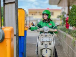 KCP Mall Gratiskan Parkir 30 Menit untuk Para Ojol di Karawang 