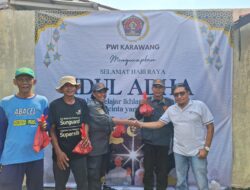 PWI Karawang Berbagi Hewan Kurban Kepada Masyarakat Sekitar dan Rekan Jurnalis