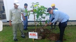 Telagadesa -KIIC Gelar School Go Green di SMAN 2 Klari, Dorong Sekolah Peduli Lingkungan