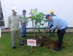 Telagadesa -KIIC Gelar School Go Green di SMAN 2 Klari, Dorong Sekolah Peduli Lingkungan