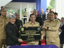 Rayakan Hari Jadi ke-39, Perumdam Tirta Tarum Karawang ,Bupati Aep Resmikan Gedung Pelayanan Baru