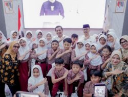 Jawab Keresahan Soal LKS Mahal, Bupati Aep Gratiskan Modul Siswa SD-SMP di Karawang