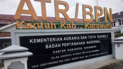 Penyidik KPK Datangi Lokasi Kantor ATR/BPN Karawang Pasca Kebakaran 