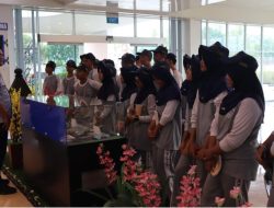 Tenant Association KIIC Kenalkan Dunia Industri kepada Siswa SMPN 1 Telukjambe Timur Lewat Kunjungan ke Pabrik Yamaha